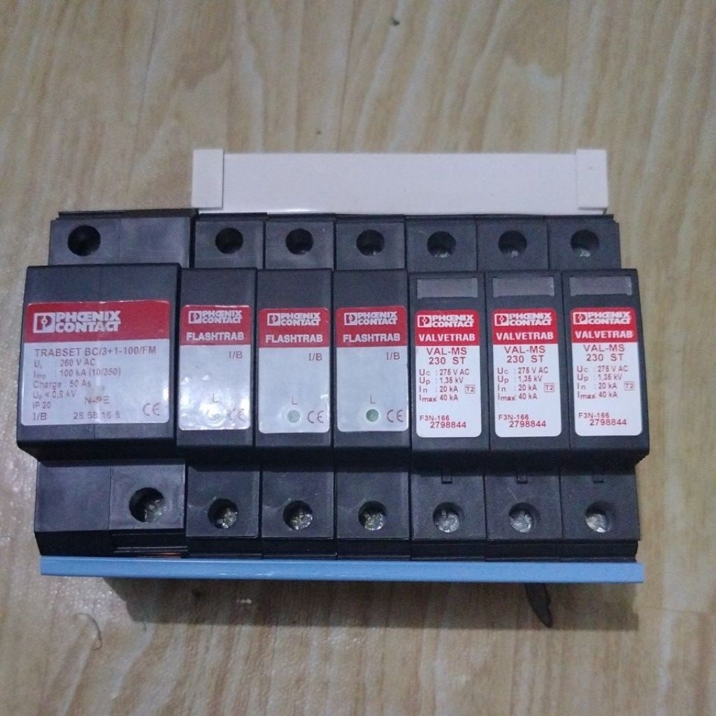 ARRESTER Phoenix 7pole