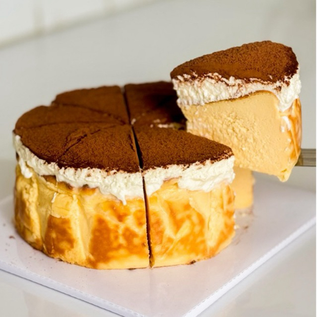 

DEMIPU (slice) MELTED BASQUE CHEESECAKE