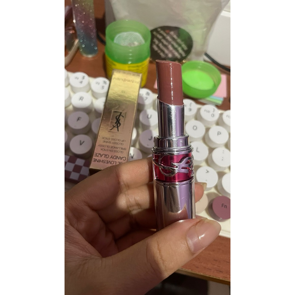 ysl lip balm nomor 7B ori 1000 % masih 95 %