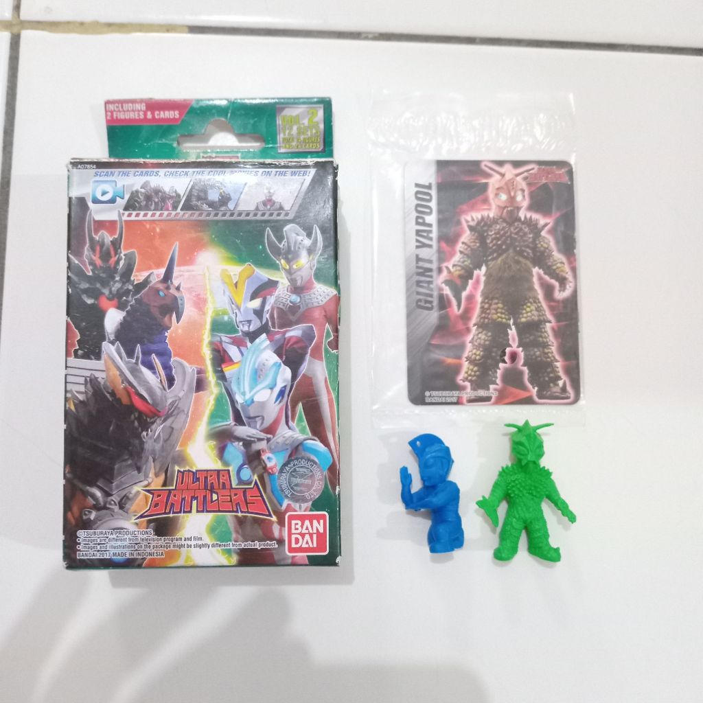 bandai ultra battlers ultraman ace & giant yapool set