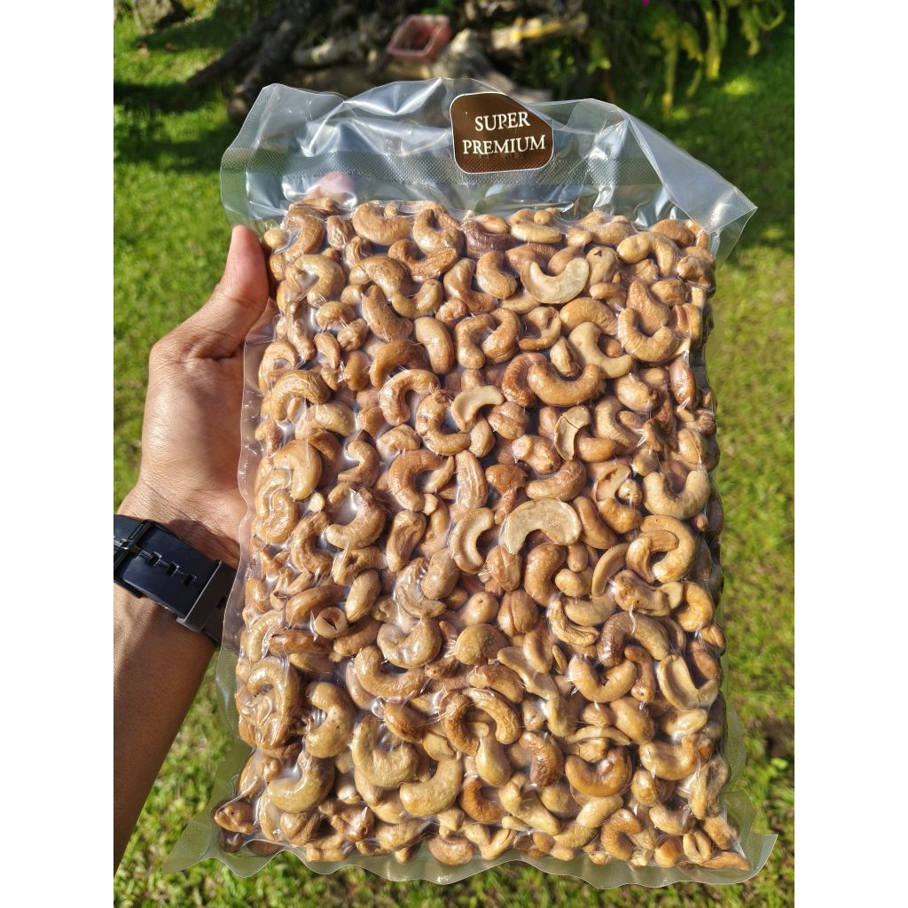 

Kacang Mede Original Vakum 1kg