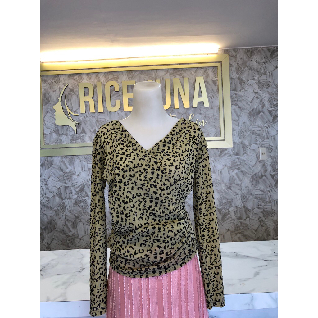 Atasan Blouse Motif  Macan Tutul