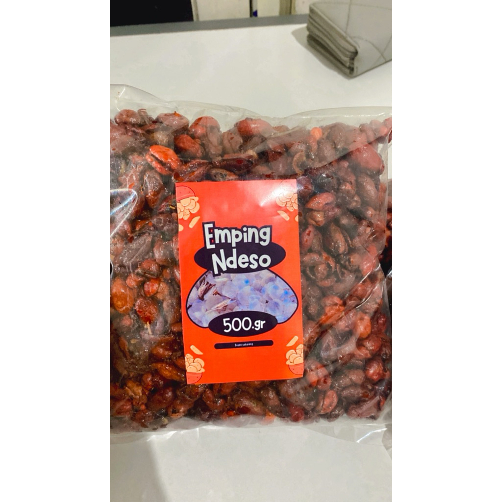 

Ready stock kripik kulit mlinjo pedas manis asli 100% dari kulit mlinjo