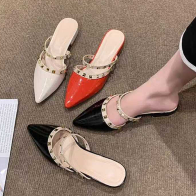 AND STORE - Sandals Pesta Sepatu Selop Wanita Ujung Lancip Variasi Tali Manik Piramid Gold Hak Mule 