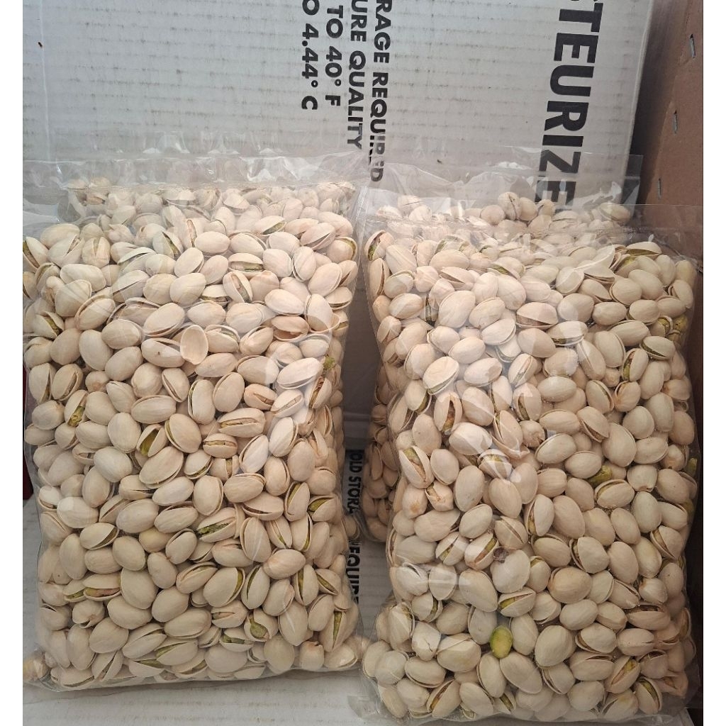 

KACANG PISTACHIO 1KG