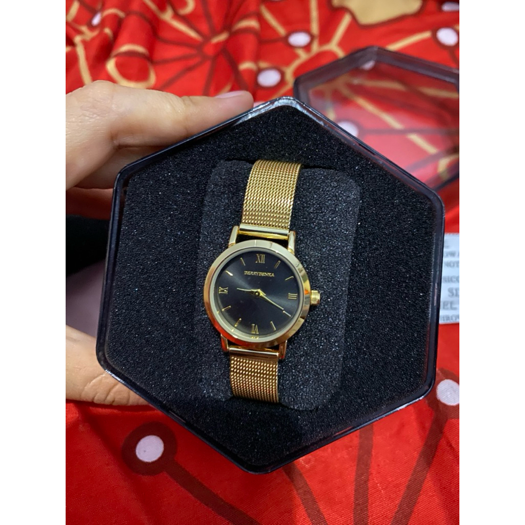 jam tangan berrybenka