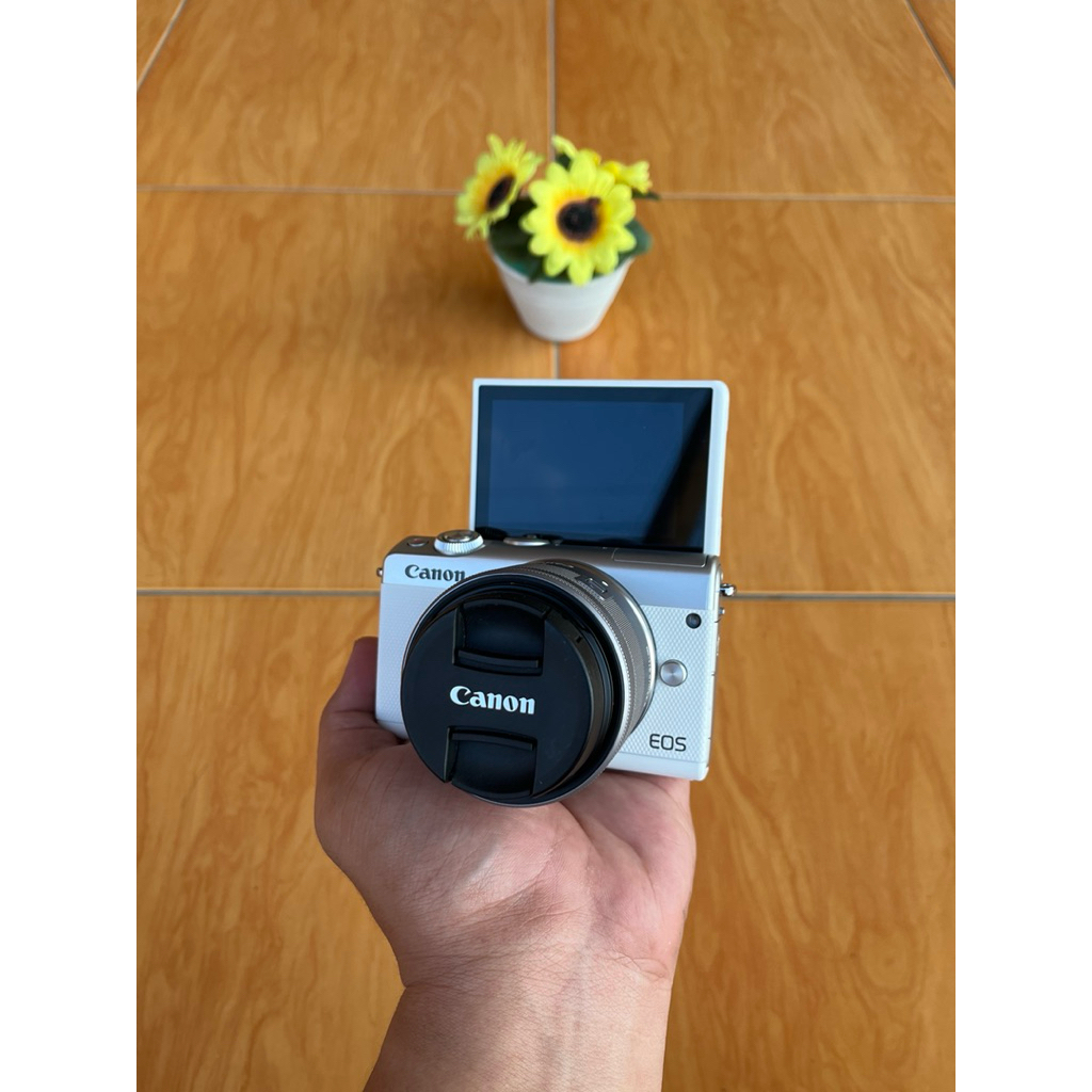CANON EOS M100 MULUS CANON M100 MIRROLESS CANON M100 LENGKAP MULUS MURAH NOT 5D M50 M10 M3 600D 70D 