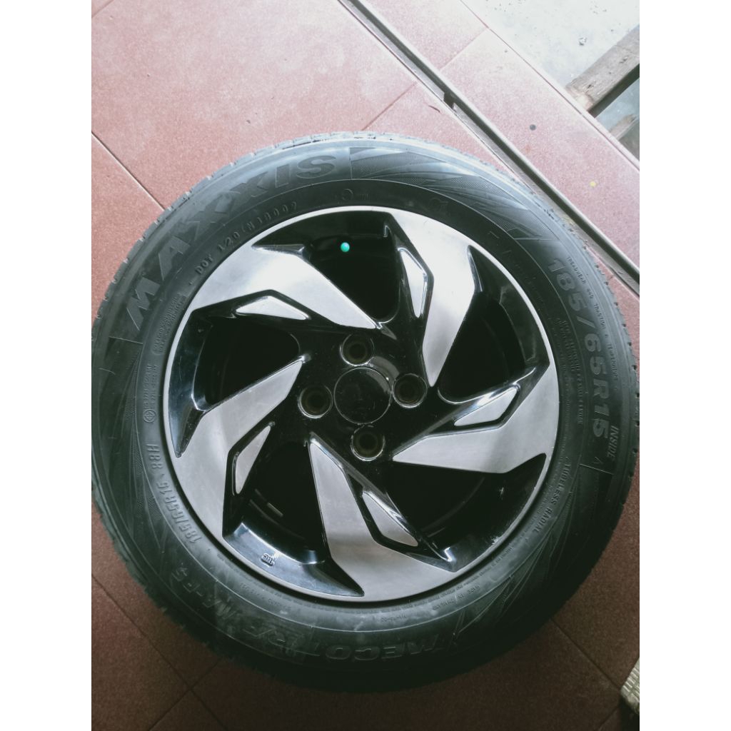 HANYA VELG - MOBILIO RS ORIGINAL  R15 PCD100 bekas