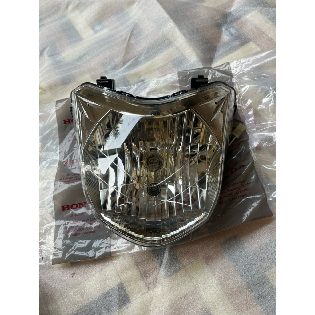 Reflektor Lampu Depan honda Megapro Mono 2010 Original stanley