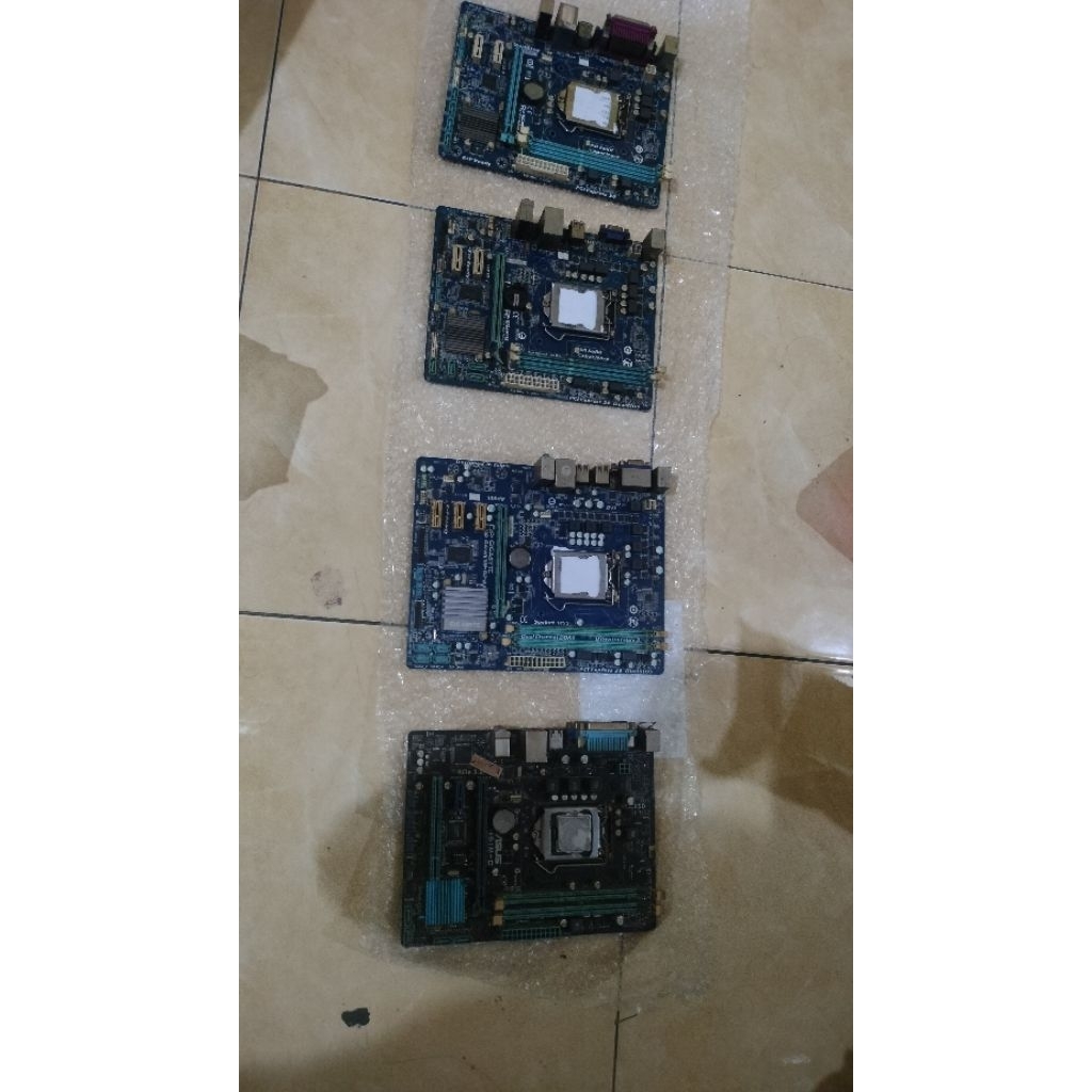 Motherboard Gigabyte dan Asus H61