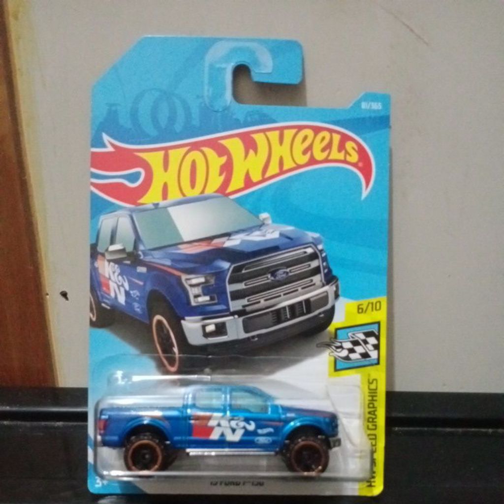 Hot Wheels 15 Ford F 150 biru