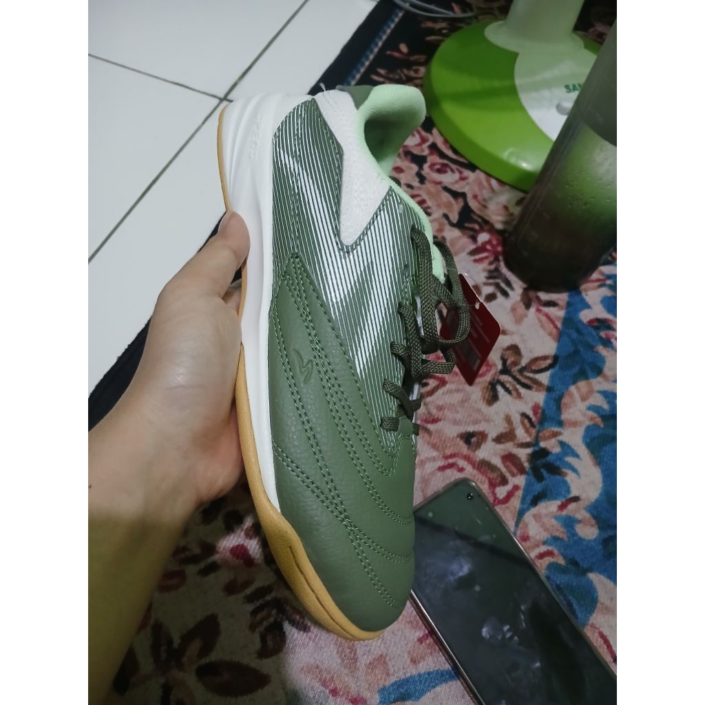Sepatu Specs Metasala