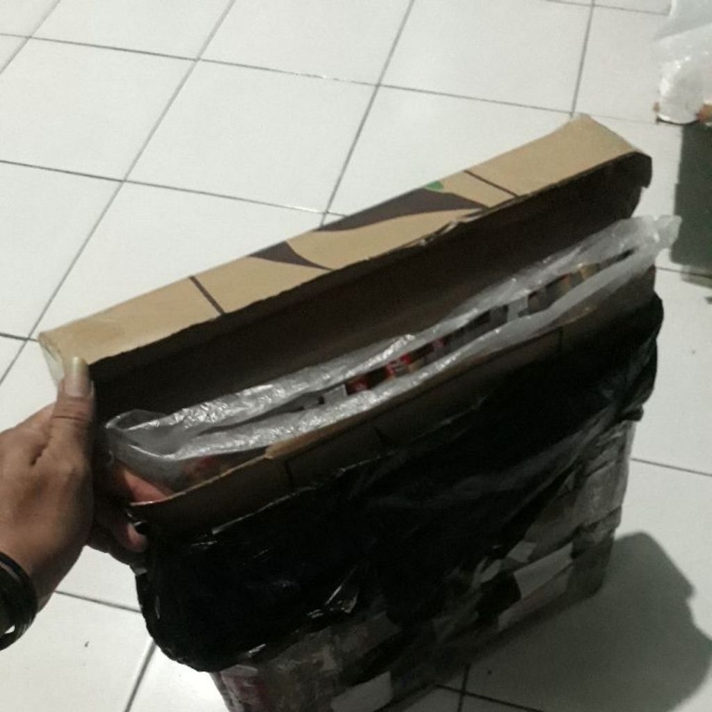 

packing kardus utk layangan