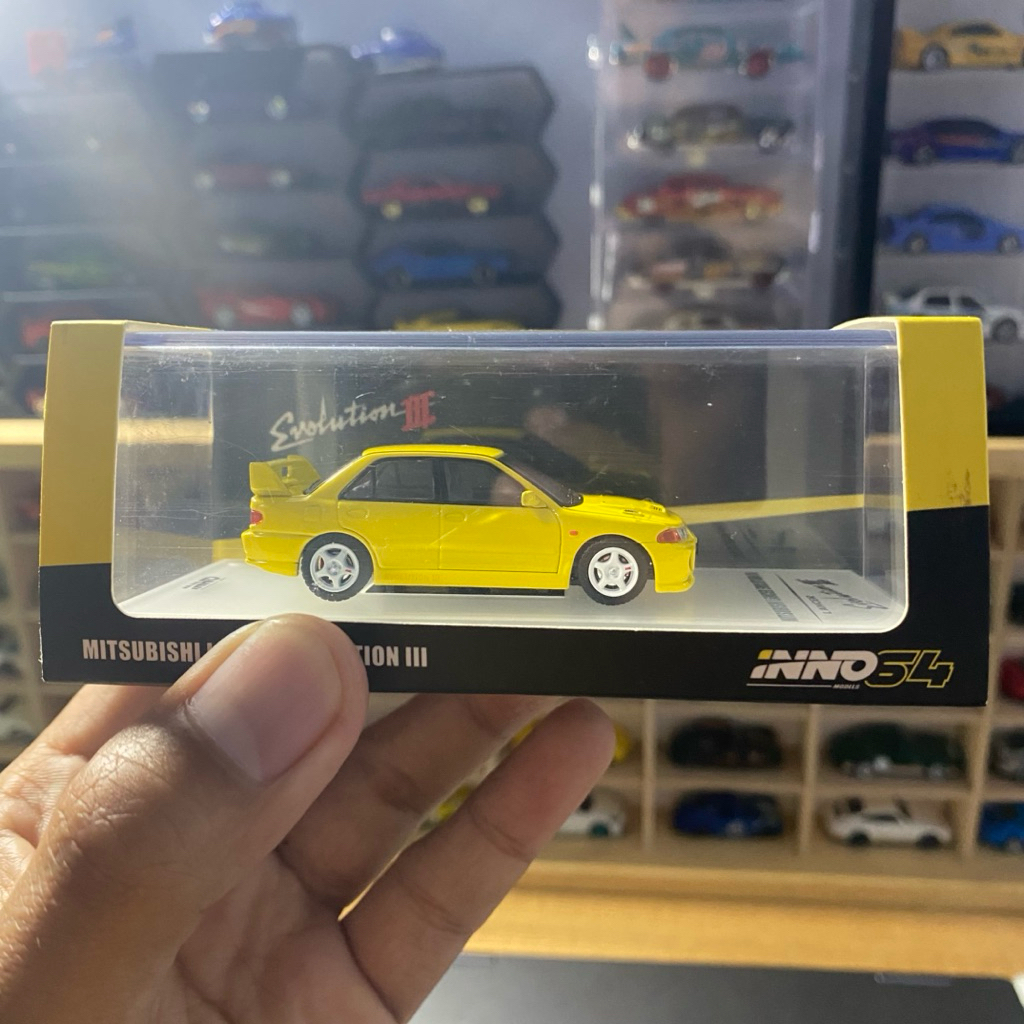 Inno64 Mitsubishi Lancer Evolution III Yellow rare