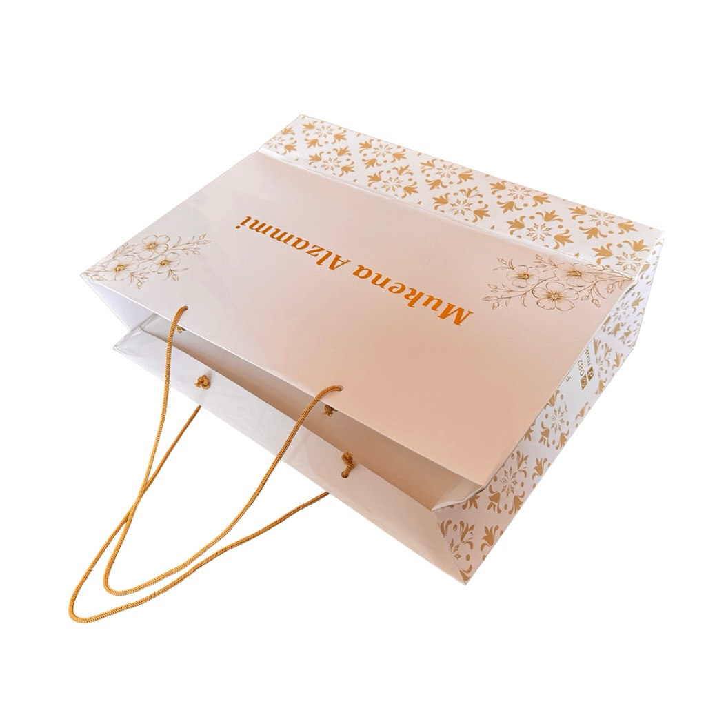 

BEST SELLER MUKENA ALZAMMI - BOX HAMPERS SOFT BOX + PAPPERBAG ECXLUCIVE MUKENA ALZAMMI