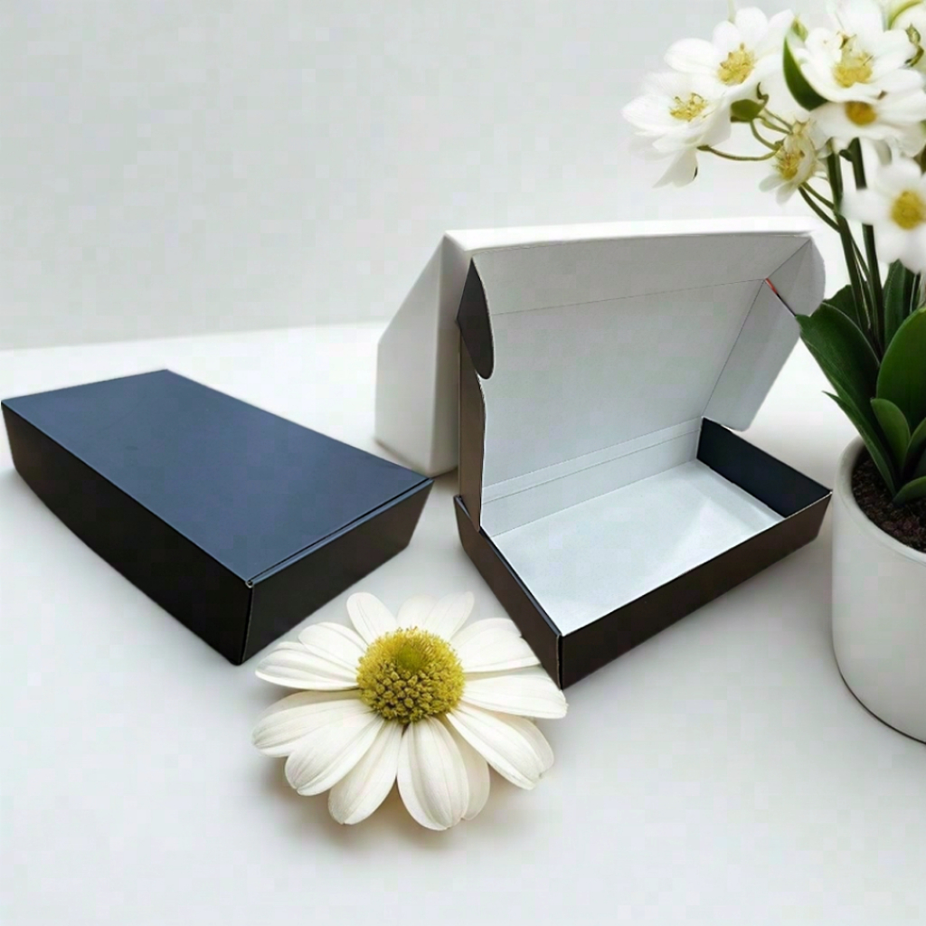 

Box Serbaguna-Box Kado-Box Hampers-Kotak Hadiah Jumbo-Box Polos-Kotak Sajadah-Kotak Mukenah-B110