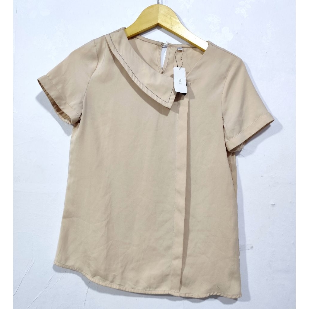 s - atasan blouse wanita lengan pendek coklat muda