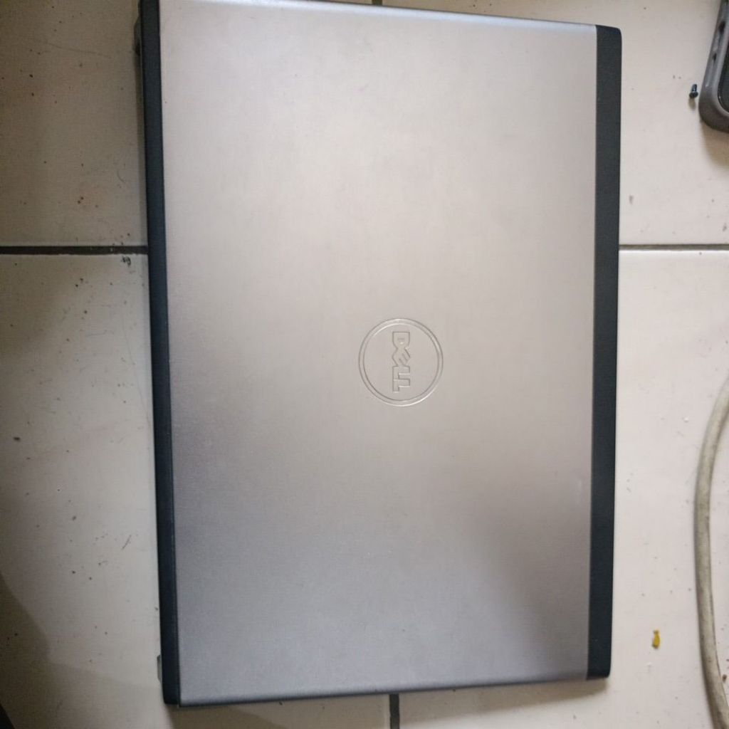 casing layar dell Vostro 3300