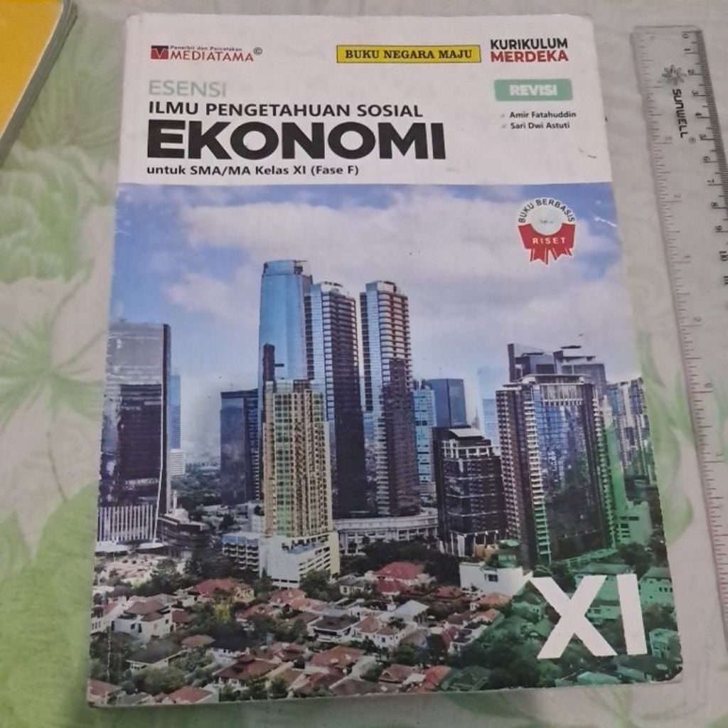 

BukuEkonomiMediatamaKelas11