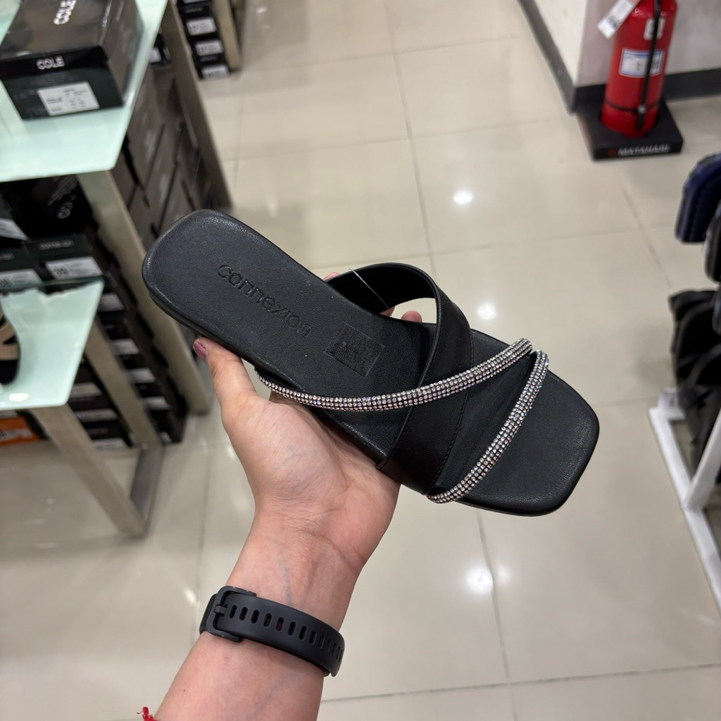 SANDAL FLAT TEPLEK WANITA CONNEXION