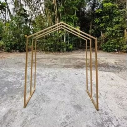 Standing Segitiga Gubukan Prasmanan 01