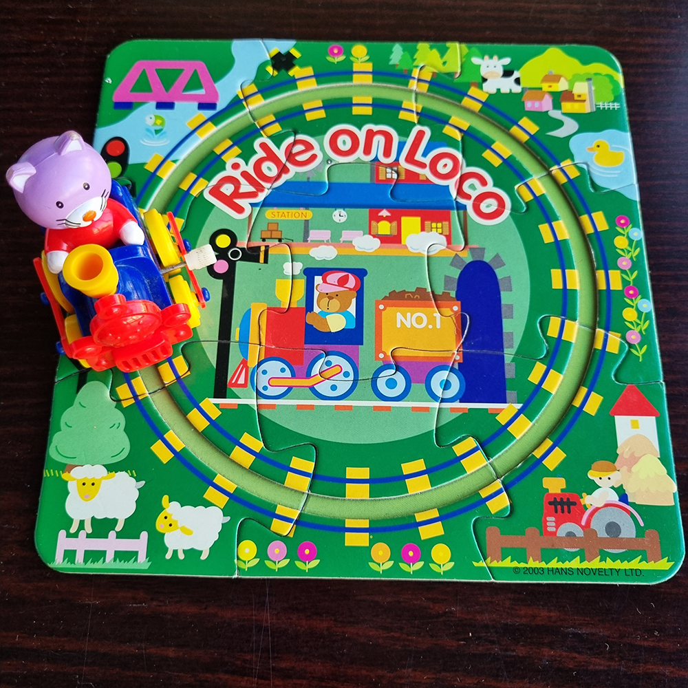 PRELOVED MAINAN ANAK KERETA PUTAR PUZZLE RIDE ON LOCO HANS NOVELTY LTD (2003)