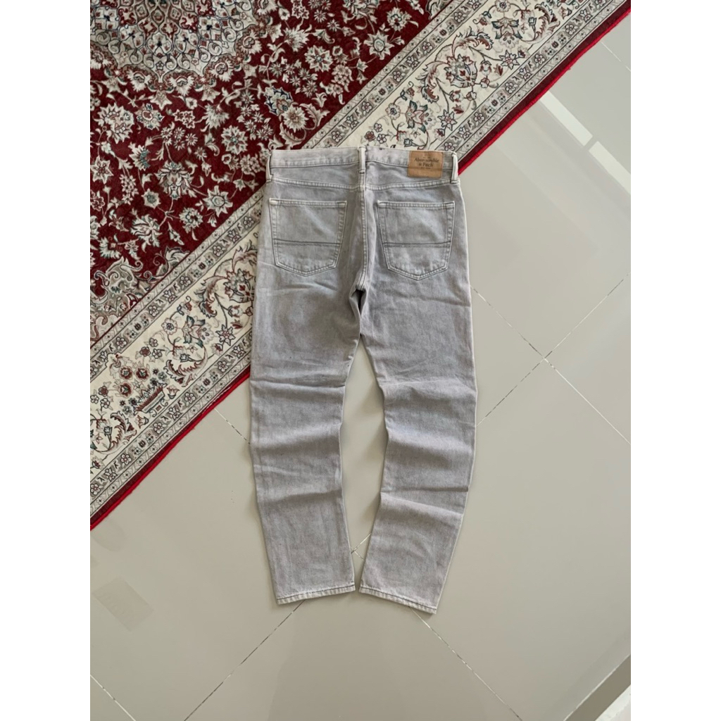 Abercrombie & Fitch Newyork Washed Grey Skinny Jeans