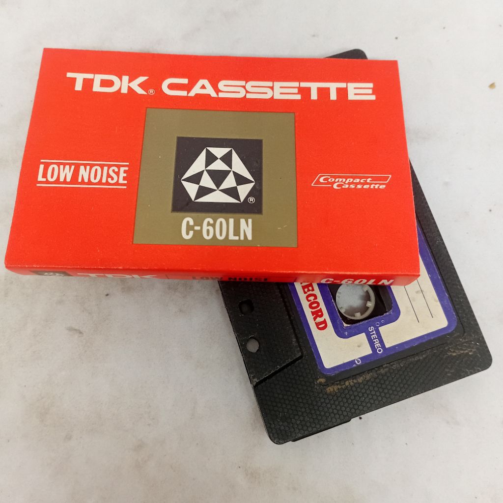 Kaset Pita TDK Cassette Low Noise