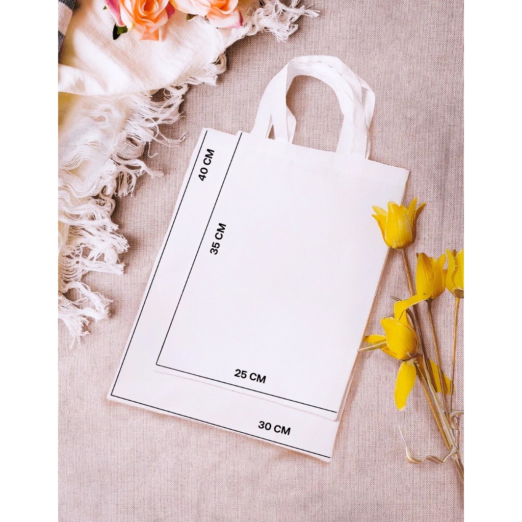 

Tas Tote Bag / Souvenir polos bahan blacu