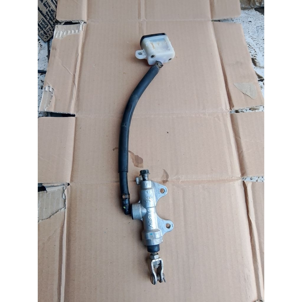 tonjolkan master rem belakang Yamaha Vixion old Vixion new seken copotan original