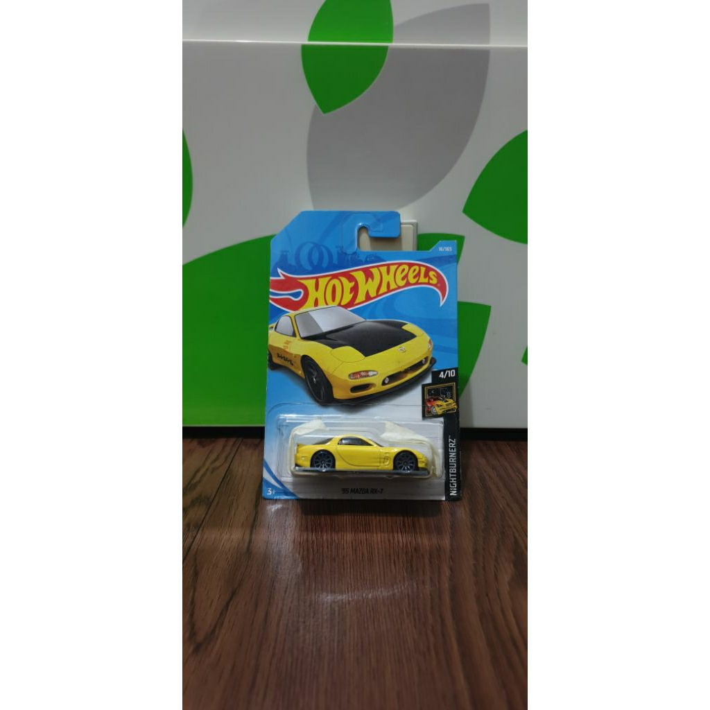 Hotwheels Mazda RX 7 Yellow /Kuning