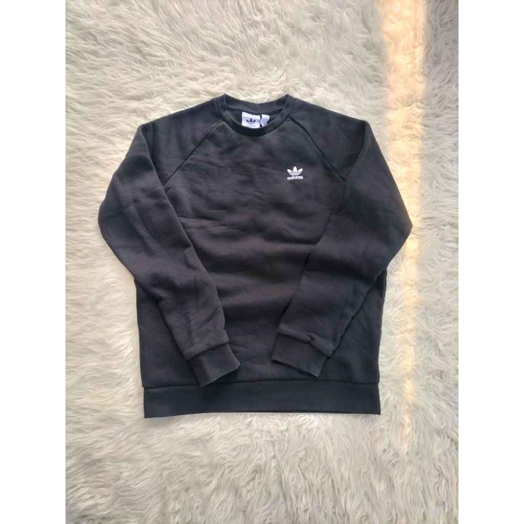 Crewneck Adidas original.
