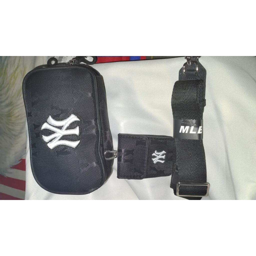 Tas Selempang MLB