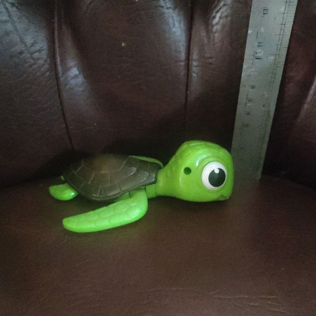 Crush Sea Turtle Finding Nemo MCD