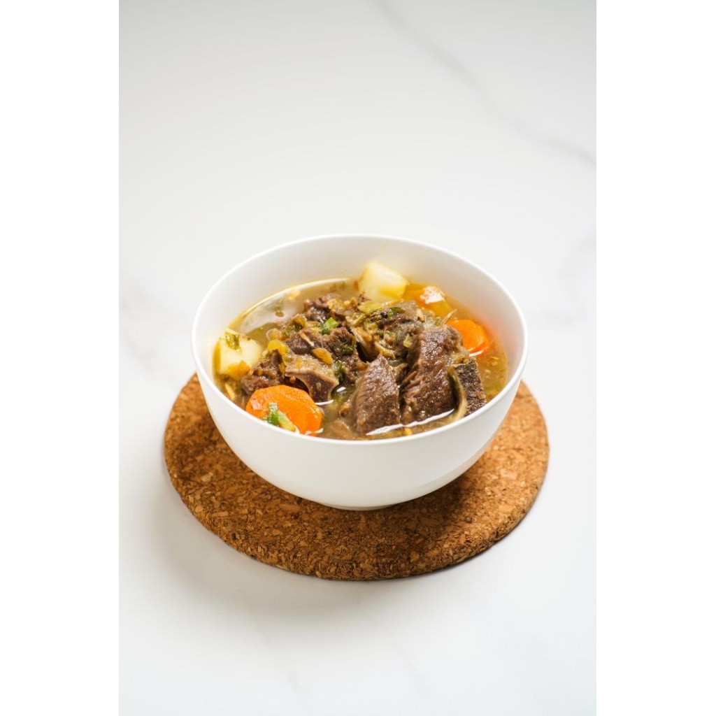 

NEW PRODUCT (Frozen) Sop Iga dengan kuah rempah gurih lengkap dengan condiment