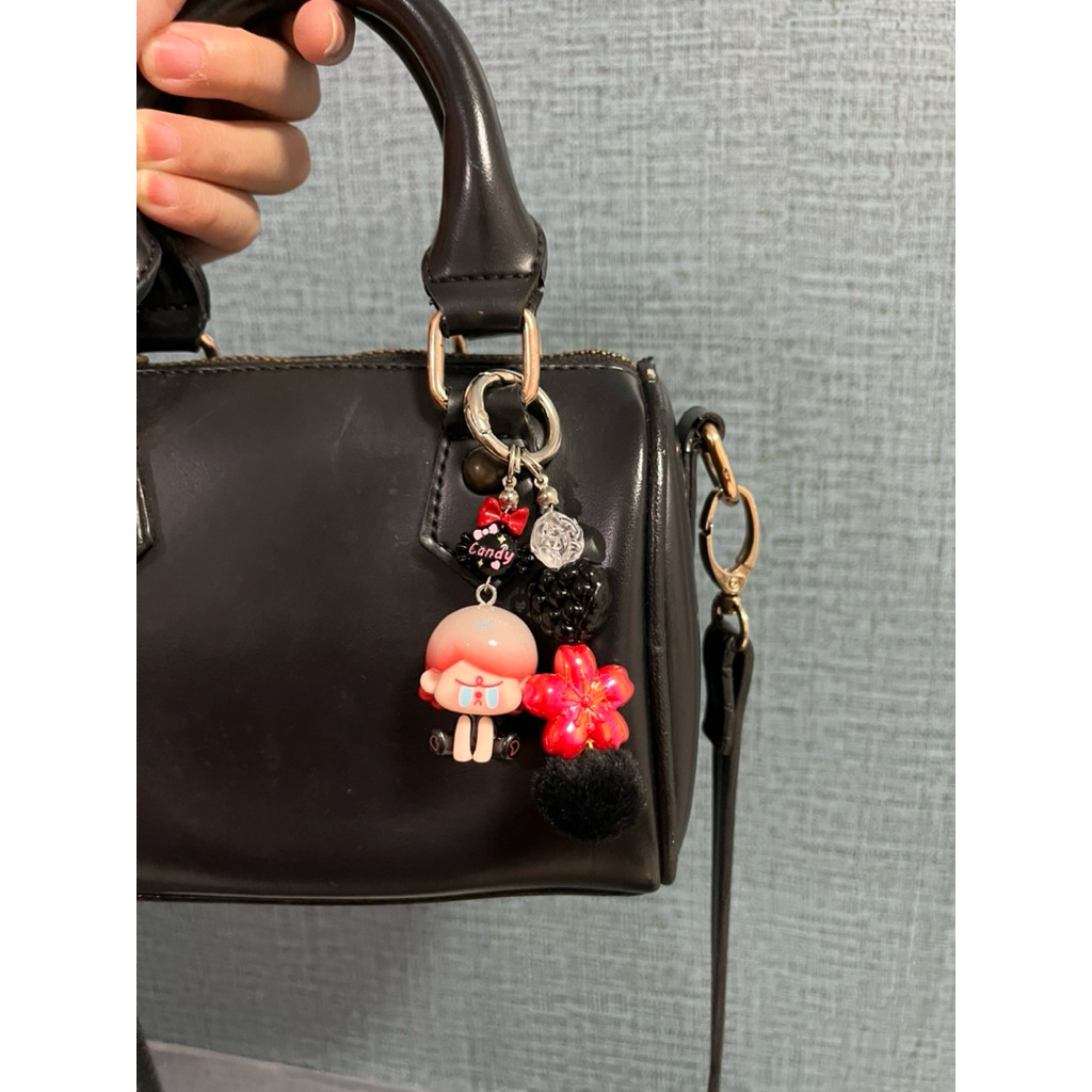 Hiasan Tas Wanita / Gantungan Tas / Strap HP Black Red AIMEE Ori