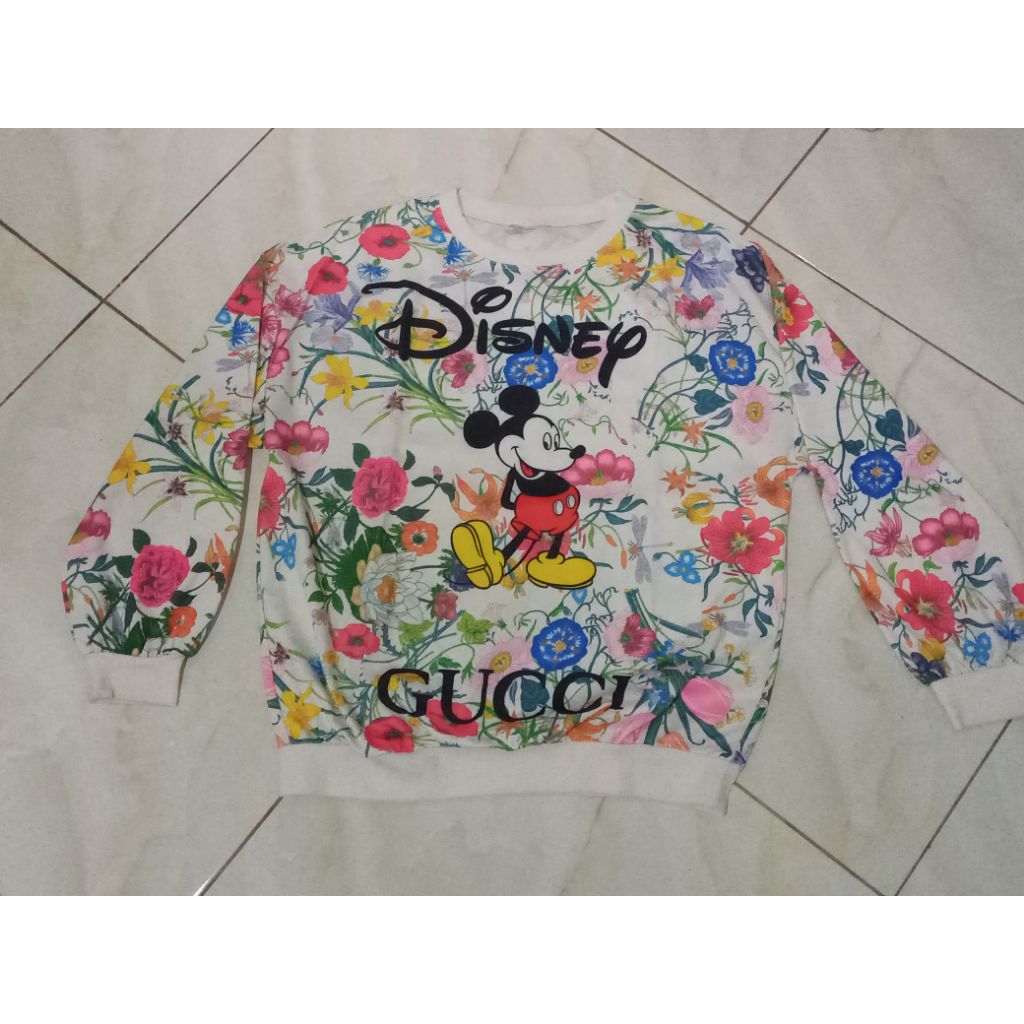 PRELOVED Blouse Bahan Kaos Lengan Panjang Wanita Motif Bunga Disney Mickey Mouse