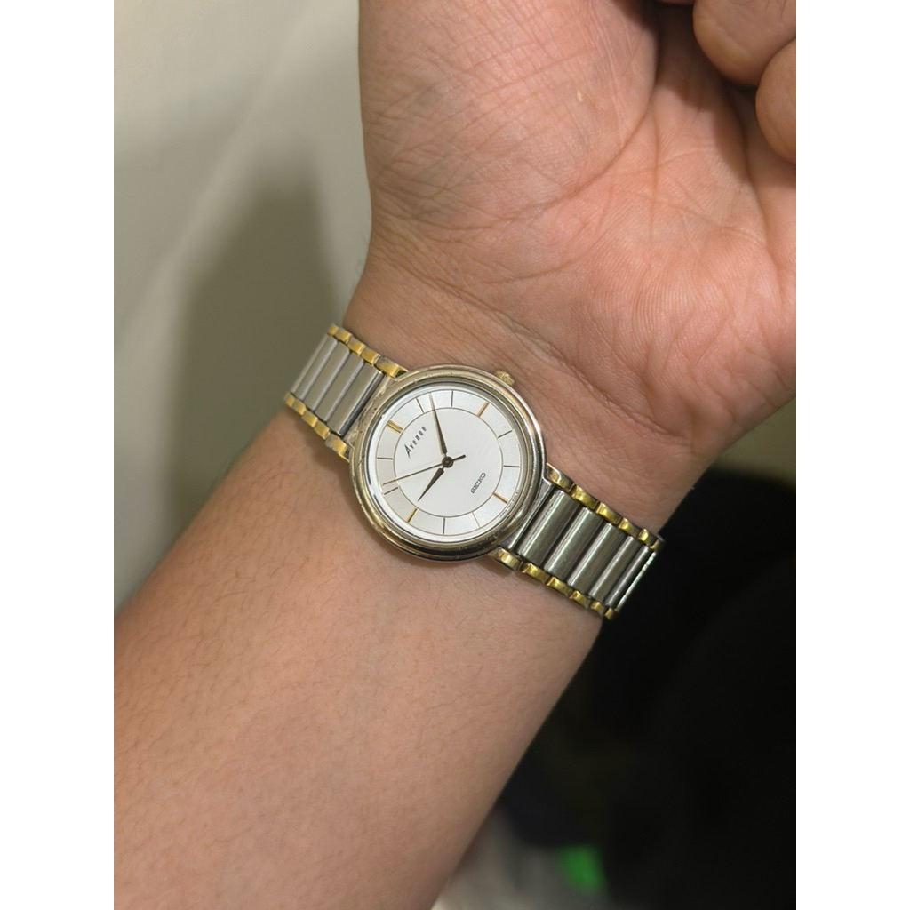 Jam Tangan Vintage Wanita Seiko 7N01-6110