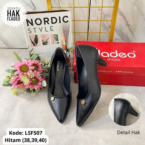 SEPATU KERJA CEWEK HAK FLD