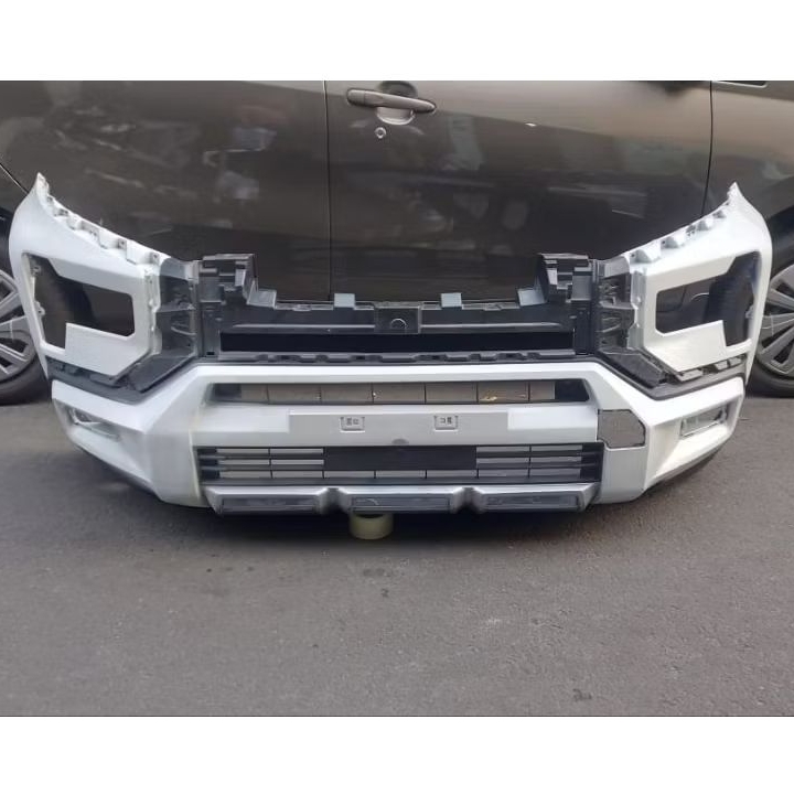 Bumper Depan Xpander Cross 2023-2025 Original