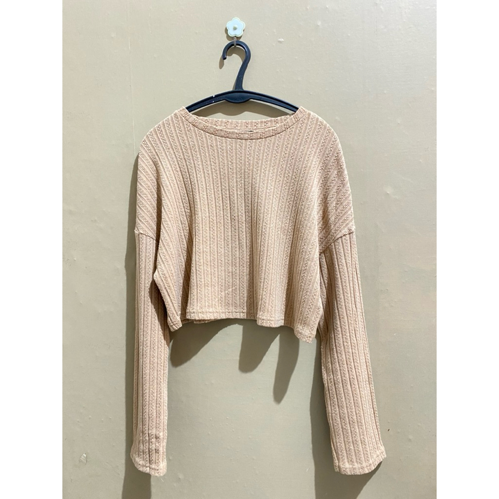 sweater crop branded shein
