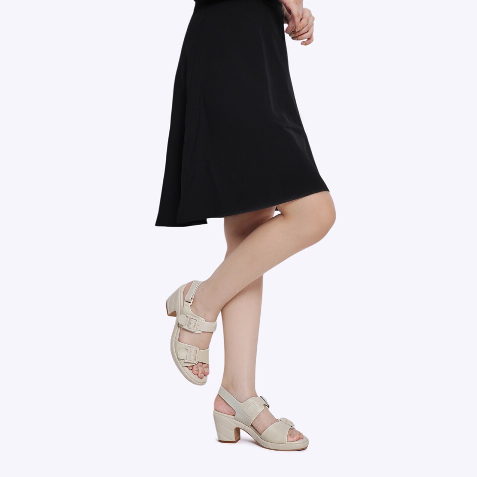 Everbest Laufin Sandal Platfrom Wanita Beige