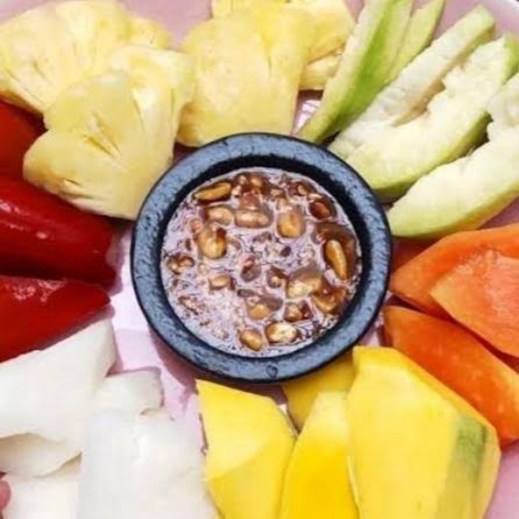 

RANDOM (BUAH SESUAI YANG REDY)Mangga,Nanas,Melon,Kedondong,jambu,bengkuang Paket Rujak 3 jenis