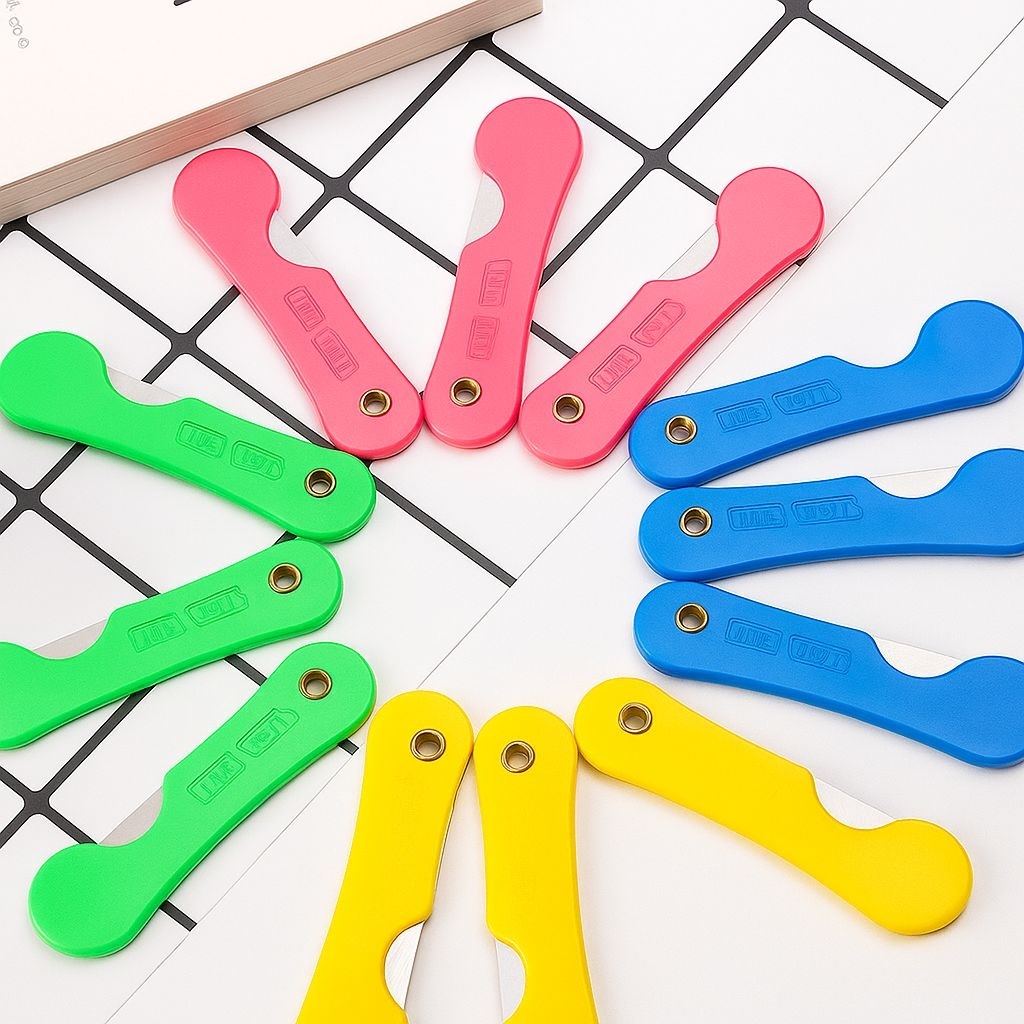 

Pisau Karter Lipat / Mata Pisau Tajam