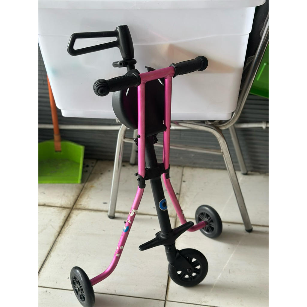 MiCRO TRIKE DELUXE stroller preloved