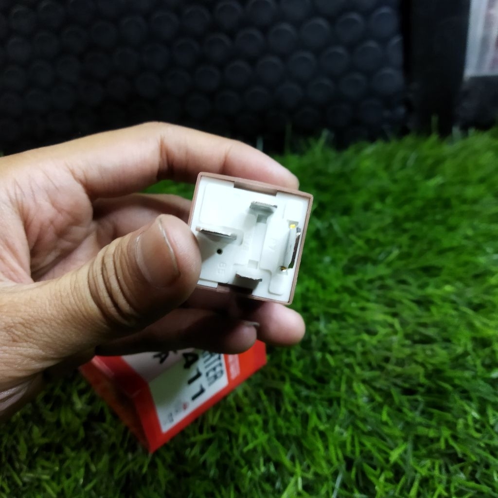 BENDIK STATER SWITCH STATER VESPA MATIC 2V 3V/RELAY STATER VESPA MATIC LX SPRINT PRIMAVERA G22411 GN