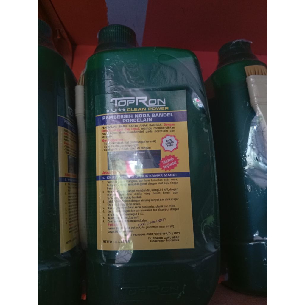 Topron pembersih kerak kamar mandi