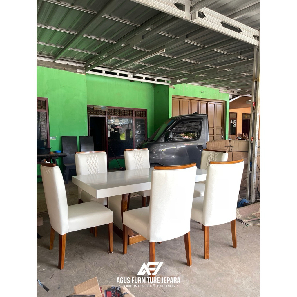 SET MEJA MAKAN MODERN KURSI 6 JATI