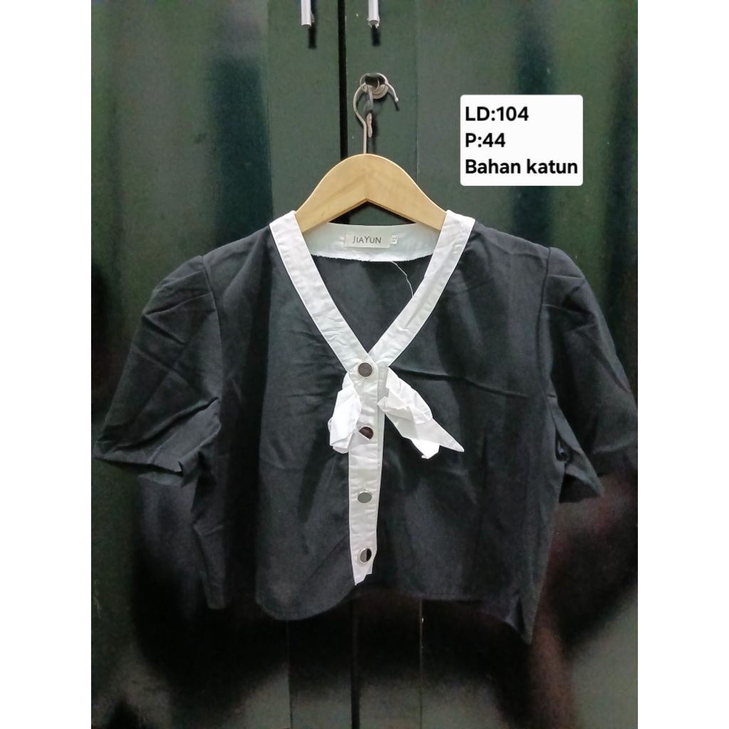 (COD)Atasan kemeja crop top lengan pendek balon wanita warna hitam