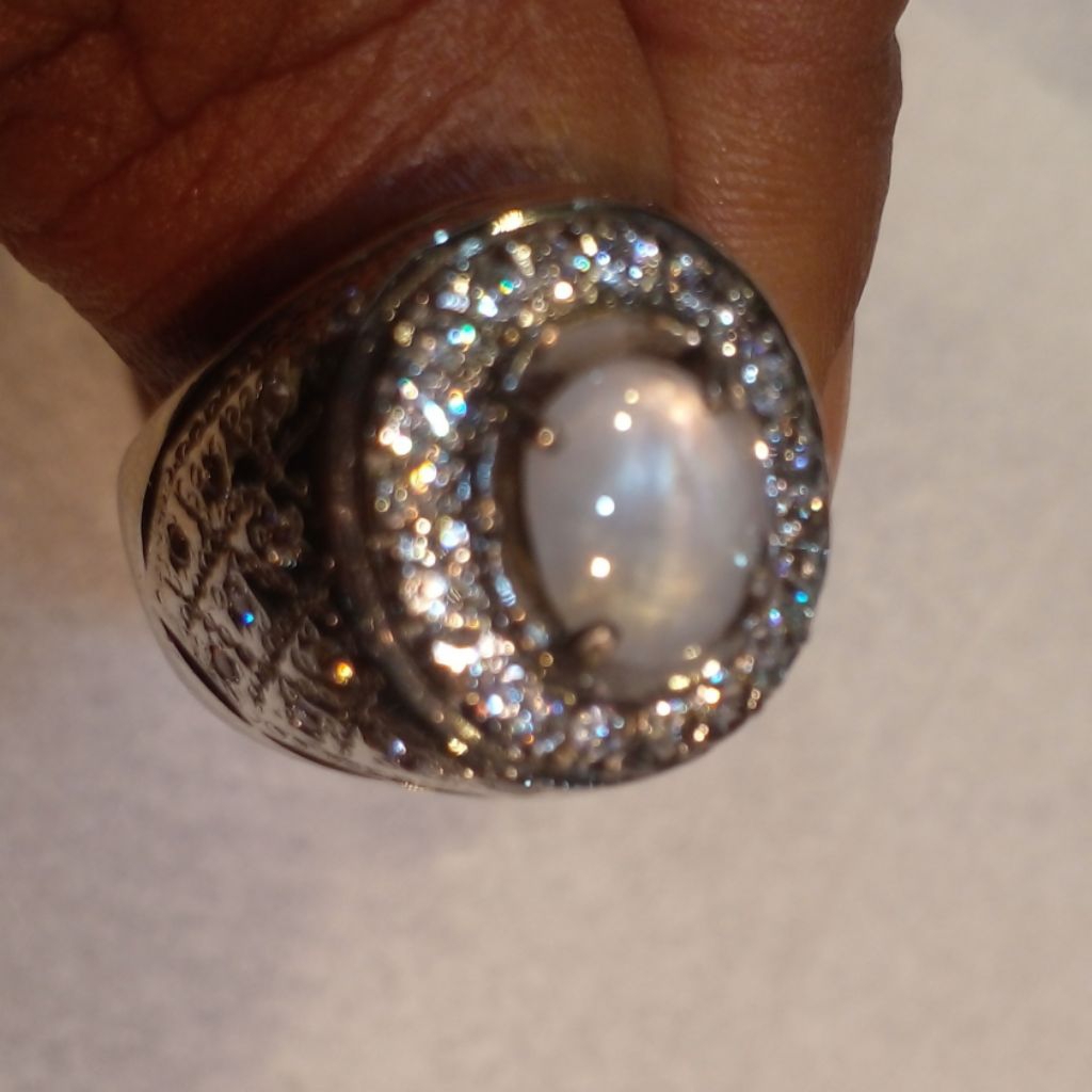 Natural star white sapphire